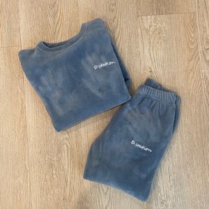 D Station Sweatoutfit